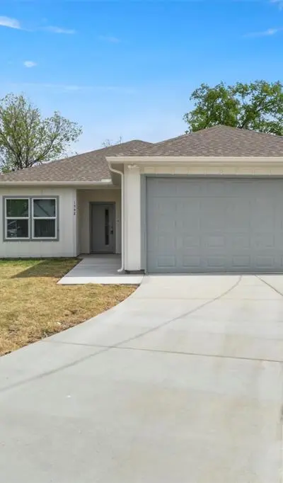 1542 Caldwell Street, Dallas TX 75223 - Photo 2