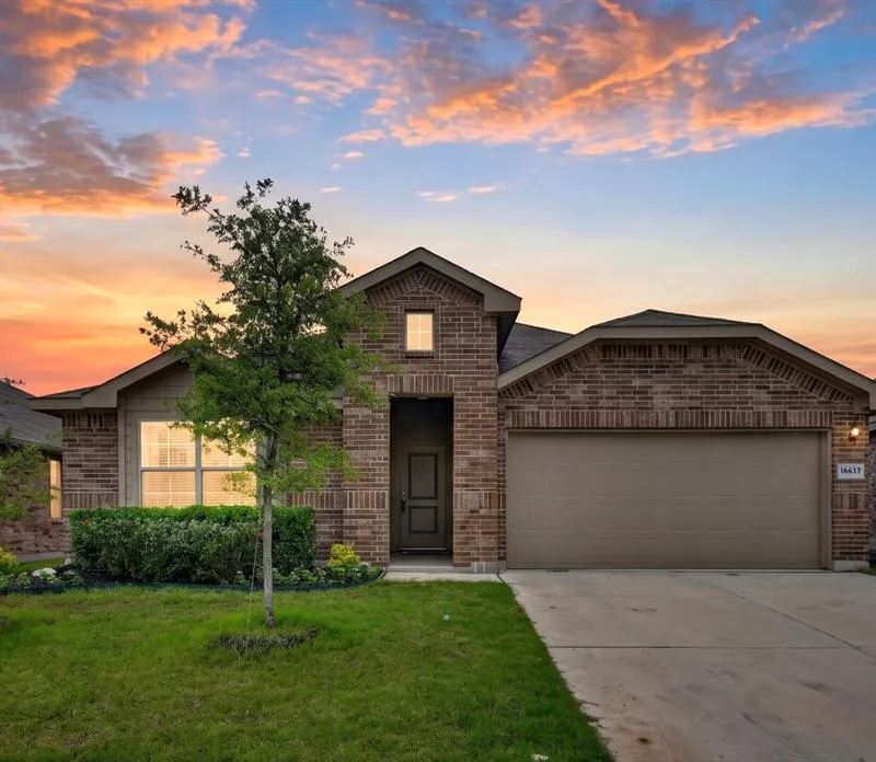 16637 Portage Street, Justin TX 76247