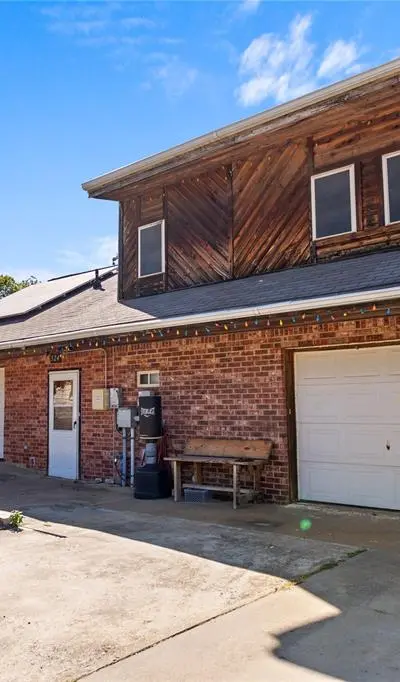 524 S Preston Street, Wolfe City TX 75496