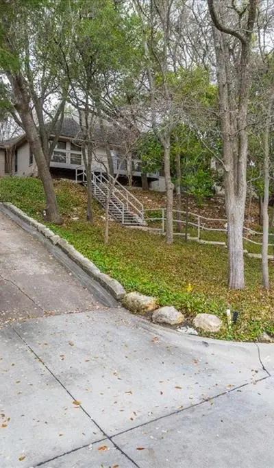 2001 Deepdale Drive, Westover Hills TX 76107 - Photo 2