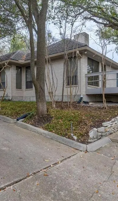 2001 Deepdale Drive, Westover Hills TX 76107 - Photo 3