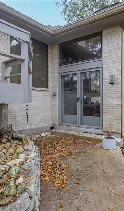 2001 Deepdale Drive, Westover Hills TX 76107 - Photo 5
