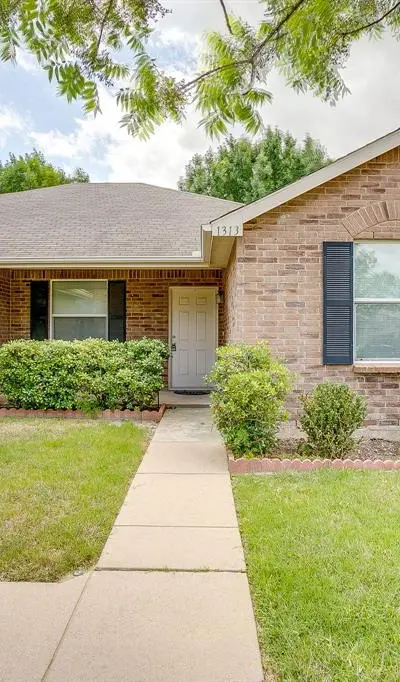 1313 Lauren Drive, Burleson TX 76028 - Photo 4