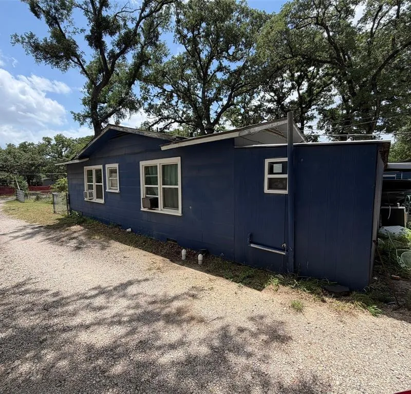 4311 Fairlane Avenue, Fort Worth TX 76119