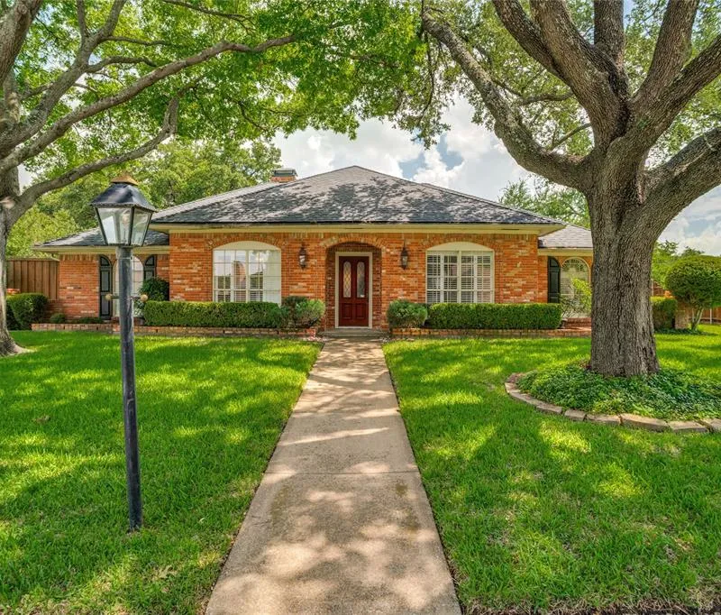 2308 Cross Bend Road, Plano TX 75023