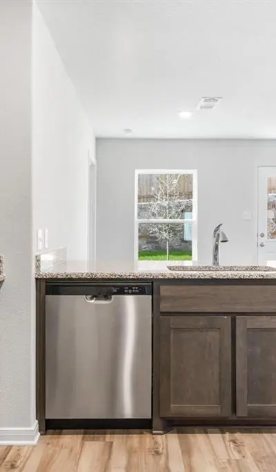 6318 Crosswood Lane, Dallas TX 75241 - Photo 5