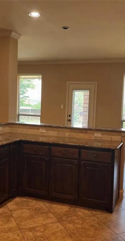 11116 Silver Horn Drive, Fort Worth TX 76108 - Photo 5