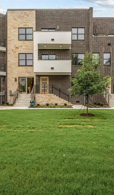 2727 Azalea Park Circle, Fort Worth TX 76107