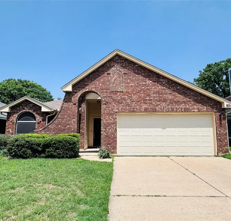 8541 Mystic Trail, Fort Worth TX 76118