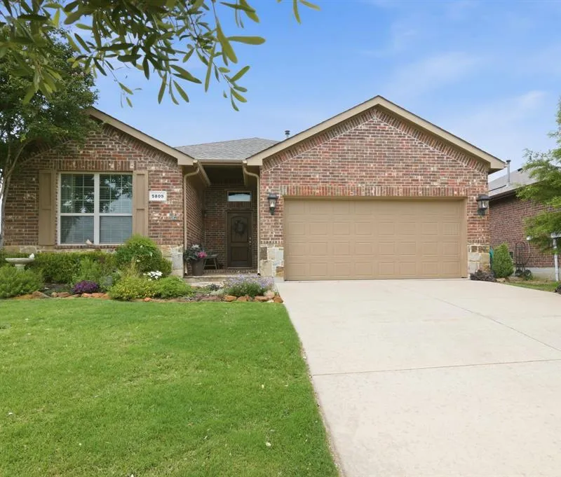 5805 Glenwood Drive, Denton TX 76208