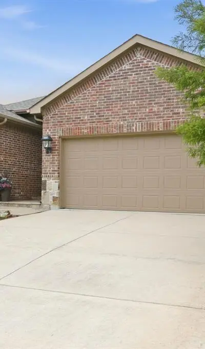 5805 Glenwood Drive, Denton TX 76208 - Photo 2