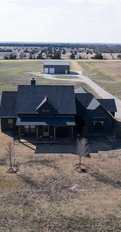 375 Wolf Front Road, Van Alstyne TX 75495