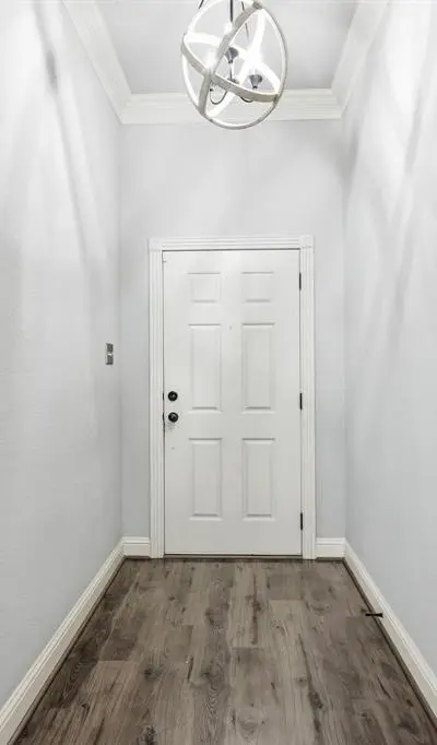 557 Jeffdale Drive, Burleson TX 76028 - Photo 5
