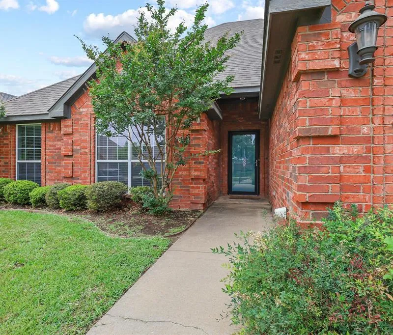 702 Madison Place, Sherman TX 75092