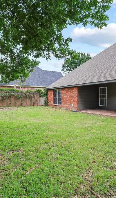 702 Madison Place, Sherman TX 75092 - Photo 4