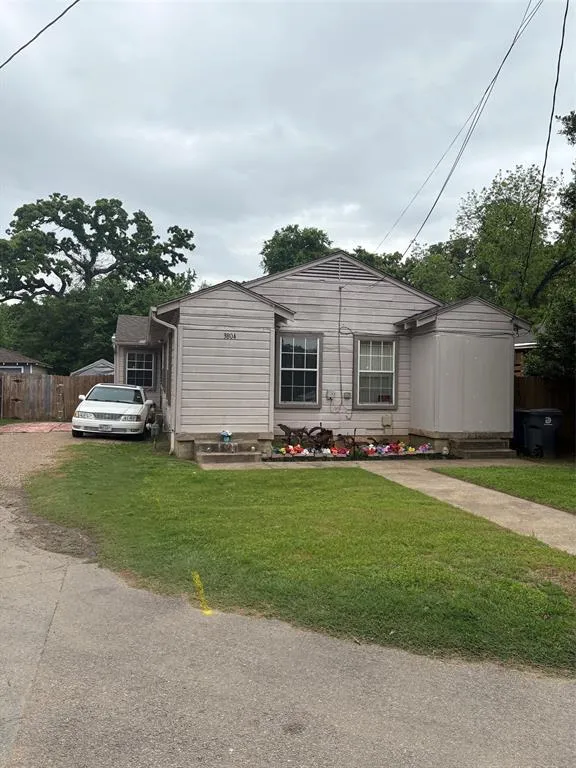 3804 Garden Lane, Dallas TX 75210
