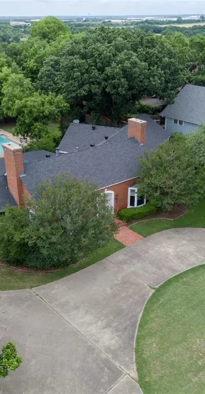 437 Craig Street, Hillsboro TX 76645 - Photo 2