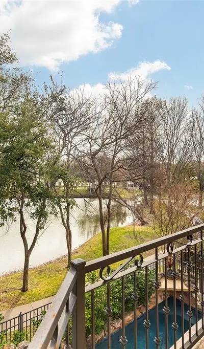 5004 Bridge Creek Drive, Plano TX 75093 - Photo 2