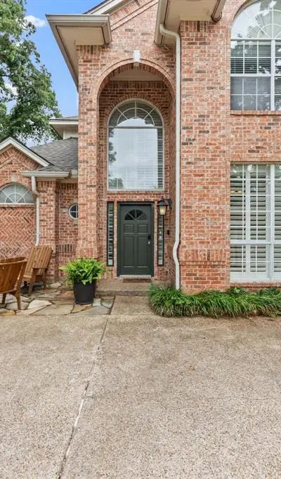 3408 Blue Forest Drive, Arlington TX 76001 - Photo 3