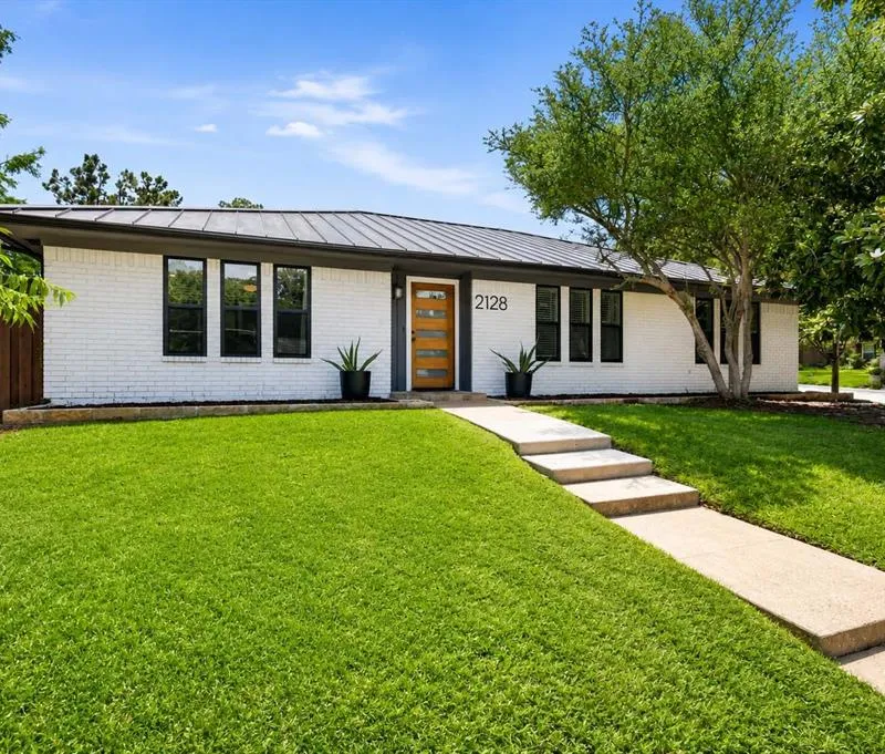 2128 Emerson Lane, Denton TX 76209