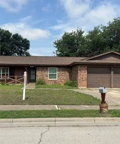 128 Sioux Street, Keller TX 76248 - Photo 2