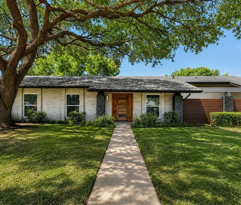 13147 Rosser Road, Farmers Branch TX 75244