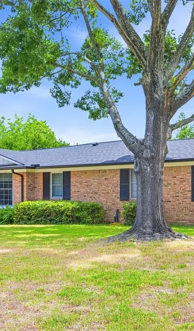1901 Sterling Drive, Tyler TX 75701