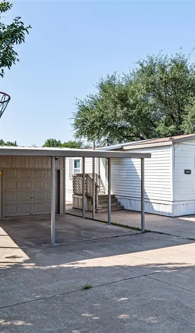 4001 Gloria Drive, Granbury TX 76049