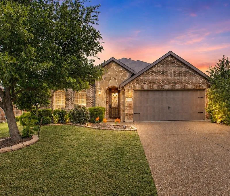 1305 Koto Wood Drive, Royse City TX 75189