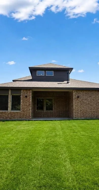 8381 ROCKHOPPER Lane, Garland TX 75043 - Photo 4