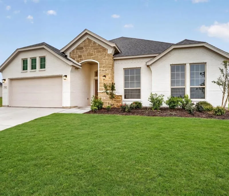 321 Skeen Peak, Springtown TX 76082