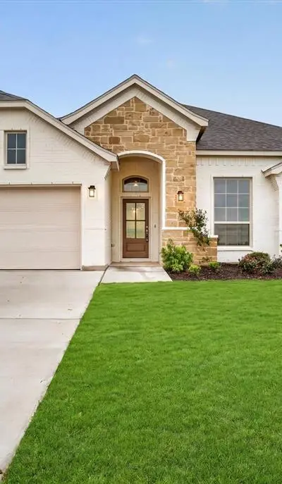 321 Skeen Peak, Springtown TX 76082 - Photo 2