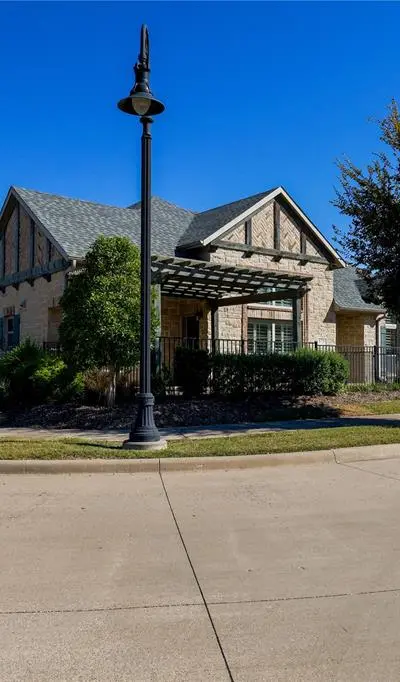 878 Hatton Sumner Place, Arlington TX 76005 - Photo 2