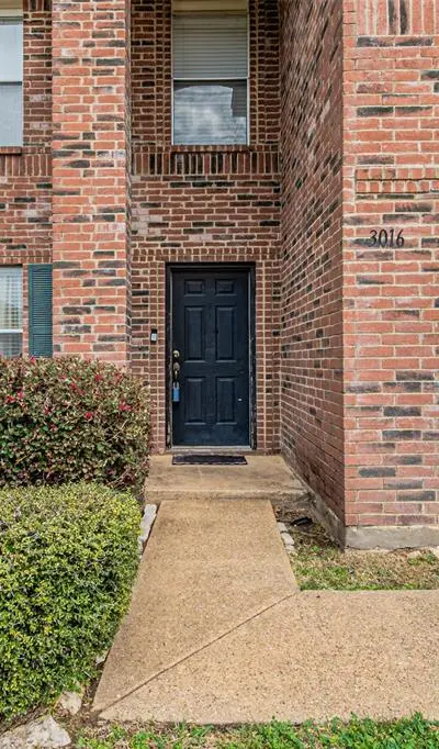 3016 Cesareo Drive, Grand Prairie TX 75052 - Photo 4