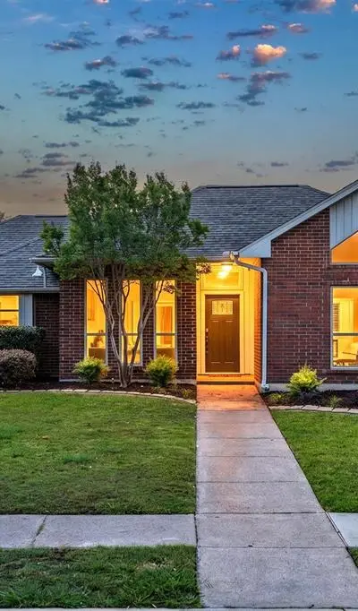 1902 Lansdown Drive, Carrollton TX 75010 - Photo 4