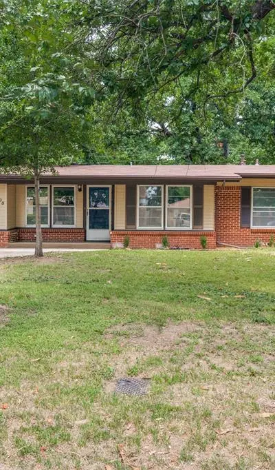 1305 W Lavender Lane, Arlington TX 76013