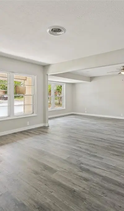 1305 W Lavender Lane, Arlington TX 76013 - Photo 4