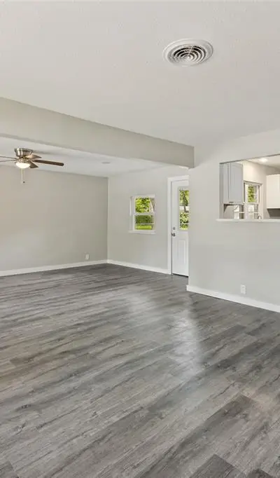 1305 W Lavender Lane, Arlington TX 76013 - Photo 5