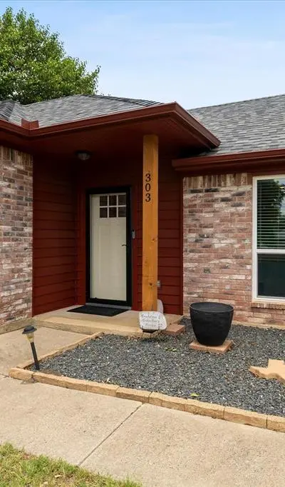 303 Anita Lane, Waxahachie TX 75165 - Photo 3