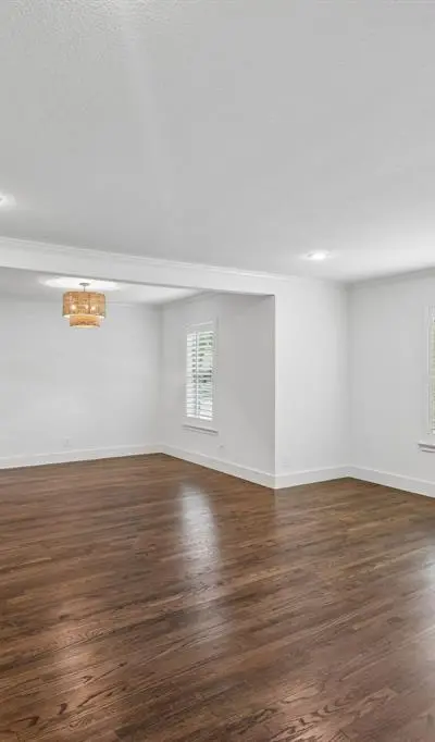 3506 Regent Drive, Dallas TX 75229 - Photo 3