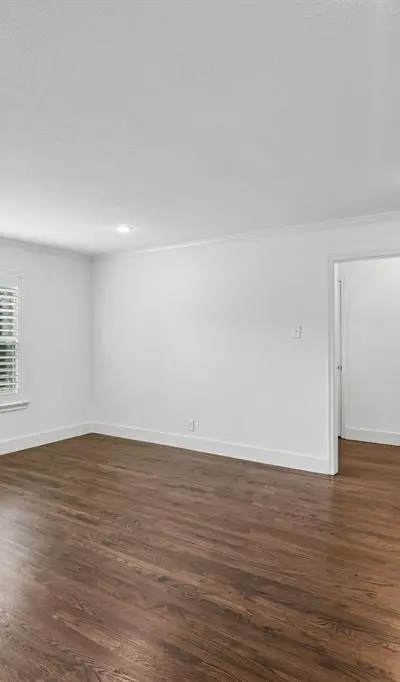 3506 Regent Drive, Dallas TX 75229 - Photo 5