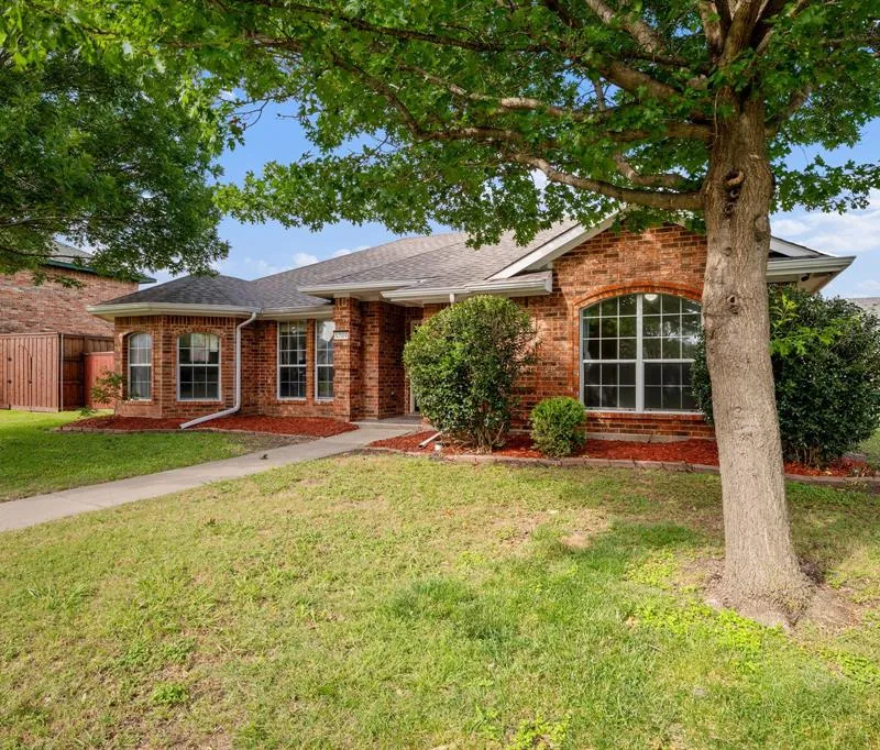 5709 Eagle Drive, Rowlett TX 75088