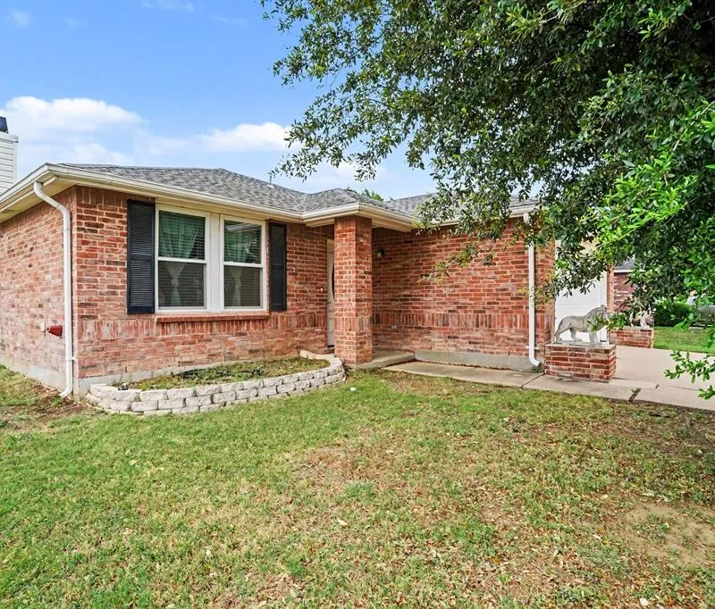 3882 Steeplechase Drive, Fort Worth TX 76123