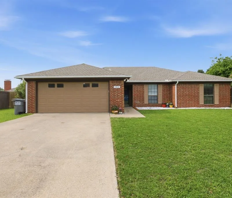1515 Eastland Circle, Sachse TX 75048