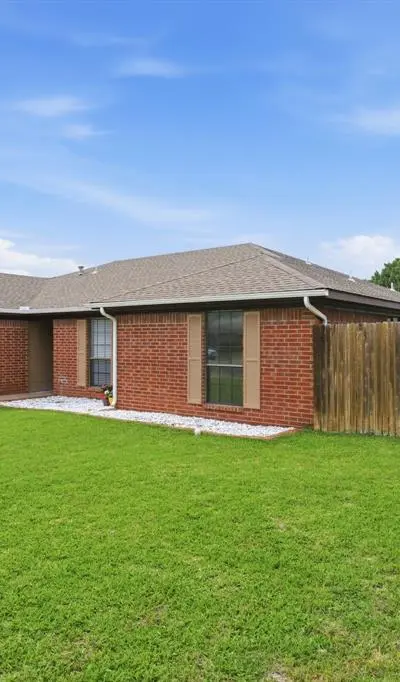 1515 Eastland Circle, Sachse TX 75048 - Photo 3