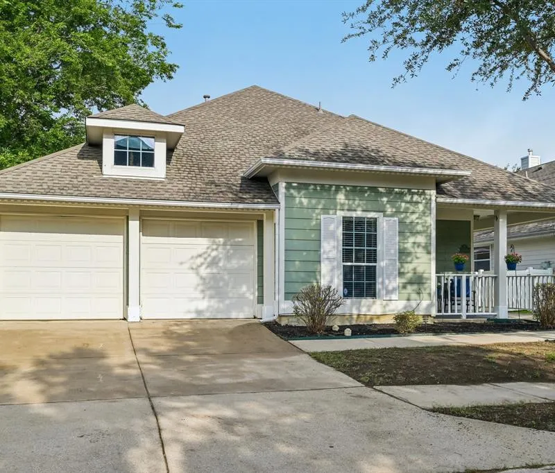 1321 Stone Mountain Parkway, Savannah TX 76227