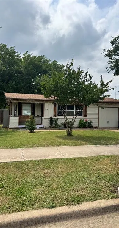 1812 Melissa Street, Arlington TX 76010 - Photo 2