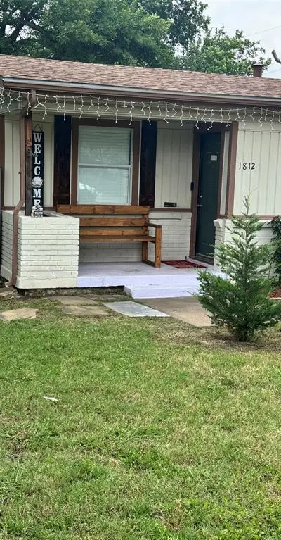 1812 Melissa Street, Arlington TX 76010 - Photo 3