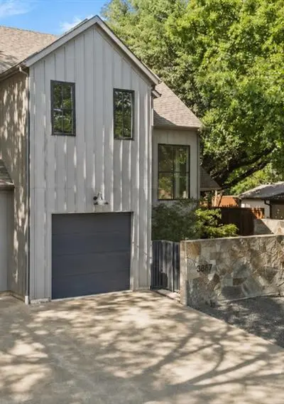 3867 Van Ness Lane, Dallas TX 75220