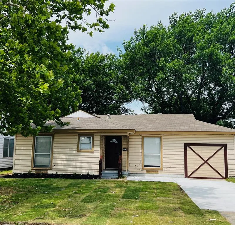 1026 SW 3rd Street, Grand Prairie TX 75051